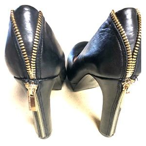Vince Camuto Pumps! New!!